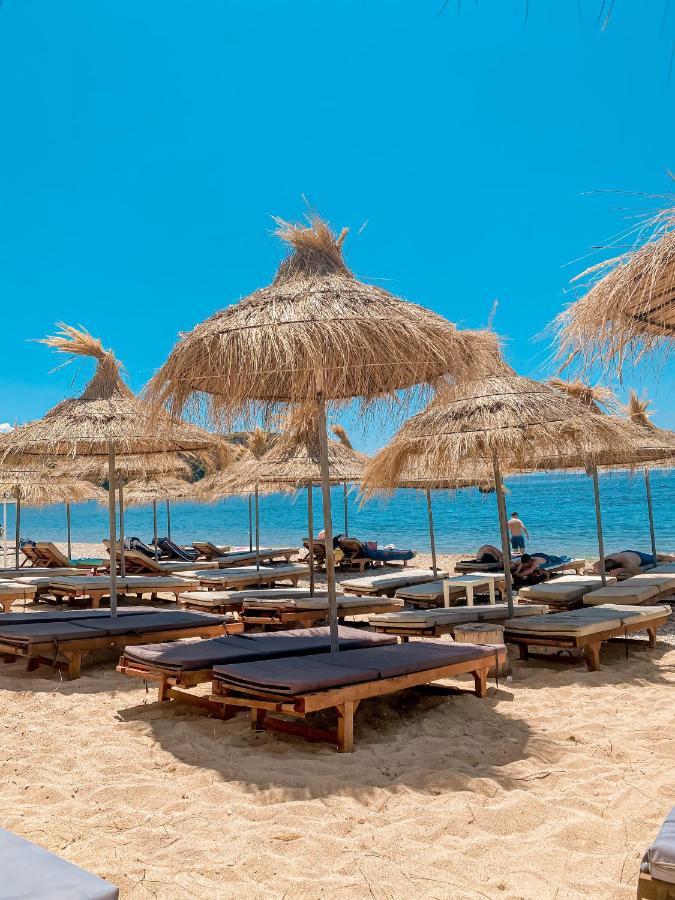 Aljur Hotel Himare Buitenkant foto